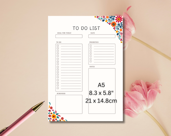 Our retro floral gift set contains: 1 Shopping List (21cm x 10cm) 1 A5 daily to-do list pad with 50 pages (15cm x 21cm) 1 A5 meal planner pad with 50 pages (15cm x 21cm) 1 A4 weekly planner pad with 50 pages (30cm x 21cm) Everything comes packed inside a large letter-sized box.